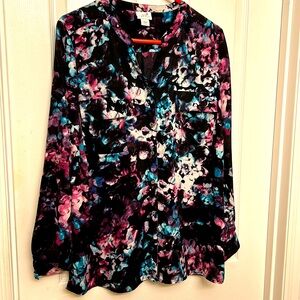 Jaclyn Smith Collection women’s XL Button-down blouse 100% polyester. Purple